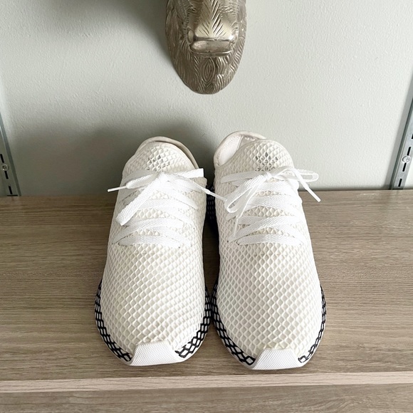 📦SOLD📦Mens Adidas Deerupt Cloud White Core Black Size 11.5 Style# B41767 - Picture 2 of 5